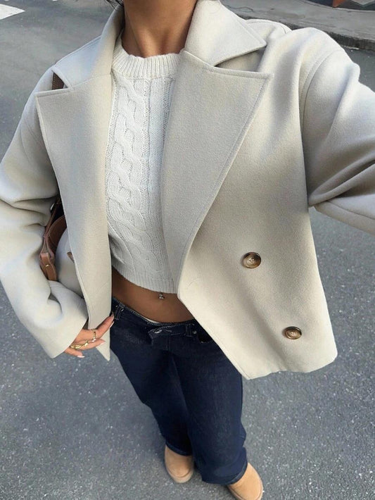 Apricot double-sided notched collar, double-breasted buttons, pockets, long-sleeved short blazer, fashionable for commuting, office, casual wear, elegant retro style, suitable for autumn/winter